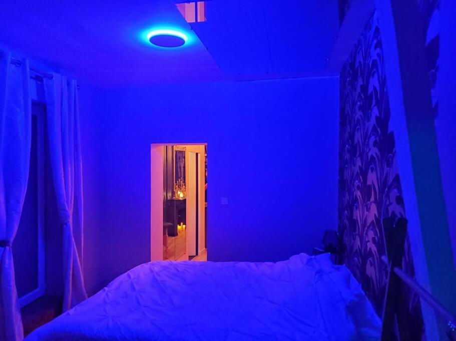 Love Room « L'Etreinte Doree » Illiers-Combray Eksteriør bilde
