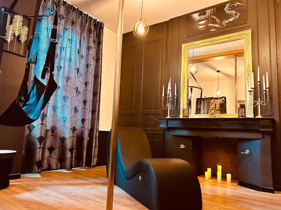 Love Room « L'Etreinte Doree » Illiers-Combray Eksteriør bilde